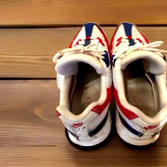 Nike Air Max 95
White Deep Royal Blue Gym Red - Picture 5 of 8